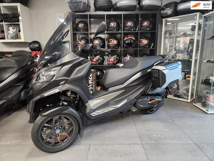 Piaggio MP3 530 HPE Exclusive 3500KM MATZWART ZGAN, Motoren, Motoren | Piaggio, Bedrijf, Overig