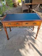 Antieke Tafel met Lades, Ophalen