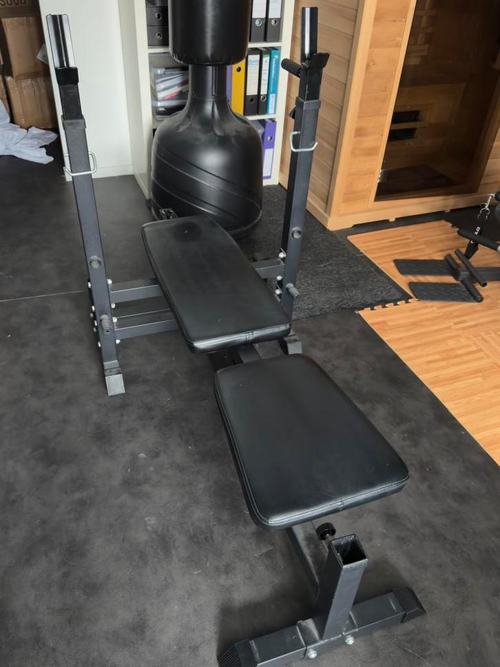 Gorilla Sports Universele Halterbank Zwart, Sport en Fitness, Fitnessmaterialen, Gebruikt, Fitnessbank, Ophalen of Verzenden