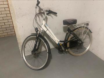 Damesfiets  beschikbaar voor biedingen
