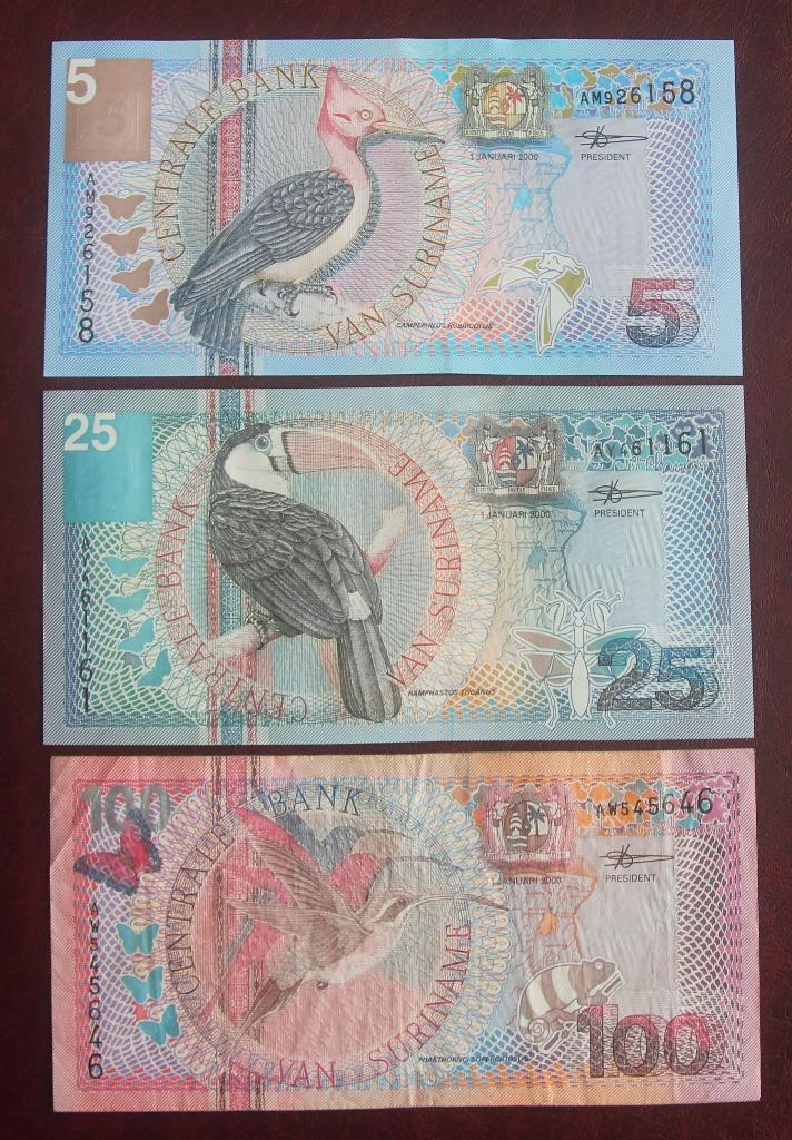 mooie set biljetten van 5-25-100 suriname, Postzegels en Munten, Bankbiljetten | Amerika, Setje, Zuid-Amerika, Ophalen of Verzenden