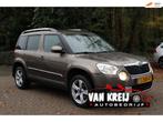 Skoda Yeti 1.2 TSI Adventior, Airco Automaat, Trekhaak, 1032, Auto's, Skoda, Gebruikt, 680 kg, 4 cilinders, Bruin