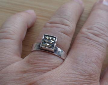 zilveren ring met makasiet [333] beschikbaar voor biedingen