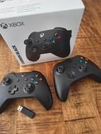 2 X Xbox Wireless Controller  + draadloze adapter Windows, Ophalen of Verzenden, Zo goed als nieuw