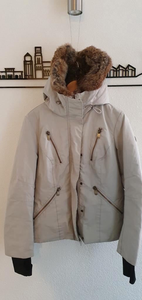 Goldbergh Winterjas Maat 42 met Konijnenvacht, Kleding | Dames, Jassen | Winter, Zo goed als nieuw, Maat 42/44 (L), Zwart, Ophalen of Verzenden