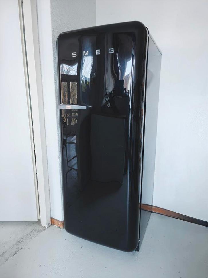 Smeg FAB28 Koelkast - Retro Stylel Fridge Freezer, Witgoed en Apparatuur, Koelkasten en IJskasten, Zo goed als nieuw, Met vriesvak