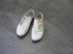 Witte PUMA sportschoenen maat 42 in goede staat, Kleding | Heren, Schoenen, Puma, Ophalen of Verzenden, Zo goed als nieuw, Wit