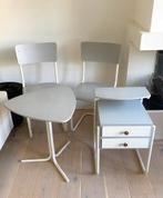 Vintage set tafel 2 stoelen en nachtkastje, Ophalen, Zo goed als nieuw, Hout