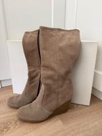Sleehak laarzen maat 41, Kleding | Dames, Schoenen, Verzenden, Beige, Zo goed als nieuw, Hoge laarzen