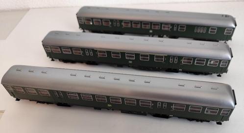 Roco 3 rijtuigen met Märklin wielen, Hobby en Vrije tijd, Modeltreinen | H0, Zo goed als nieuw, Wagon, Wisselstroom, Roco, Ophalen of Verzenden