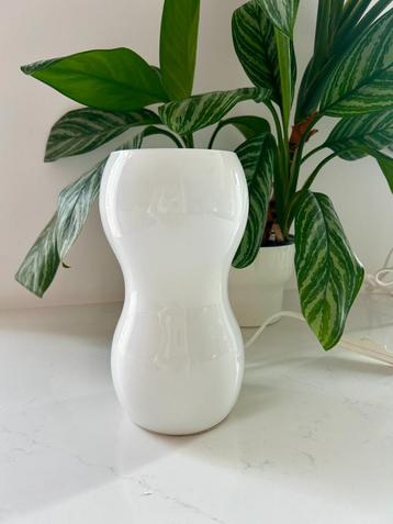 Vintage pinda lamp Ikea Kvintant. Retro tafellamp melkglas beschikbaar voor biedingen