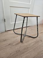 Tafeltje/krukje vintage, Huis en Inrichting, Krukjes, Ophalen of Verzenden, Gebruikt, Hout