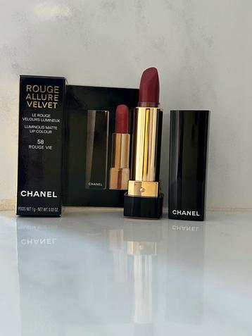 CHANEL rouge allure velvet 58 rouge vie lippenstift lipstick beschikbaar voor biedingen