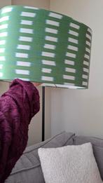 Lampenkap ikat Madam gagare, Huis en Inrichting, Lampen | Lampenkappen, Ophalen of Verzenden, Zo goed als nieuw, Ovaal, Minder dan 25 cm