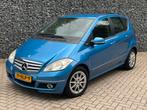 Mercedes-Benz A-Klasse 1.5 A160 2009 NIEWE APK 10-2026 NAP, Auto's, Voorwielaandrijving, Zwart, Blauw, Leder en Stof