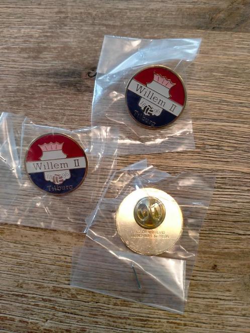 Willem 2 Tilburg voetbal logo pin sport club vereniging, Verzamelen, Speldjes, Pins en Buttons, Nieuw, Sport, Verzenden