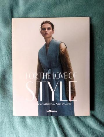 For the Love of Style - Corinna Williams & Nina Zywietz beschikbaar voor biedingen
