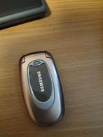 Oude Samsung, kleur roze, zonder oplader of sim kaart!, Telecommunicatie, Mobiele telefoons | Hoesjes en Frontjes | Samsung, Ophalen