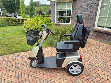 Scootmobiel, nog geen 1,5 jaar oud. Slechts 42 km gelopen. beschikbaar voor biedingen