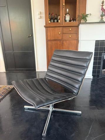 Zwarte leren draaistoel - Prima Staat! beschikbaar voor biedingen