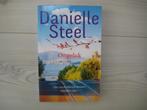 Danielle Steel "Ongeluk", Danielle Steel, Amerika, Ophalen of Verzenden, Zo goed als nieuw
