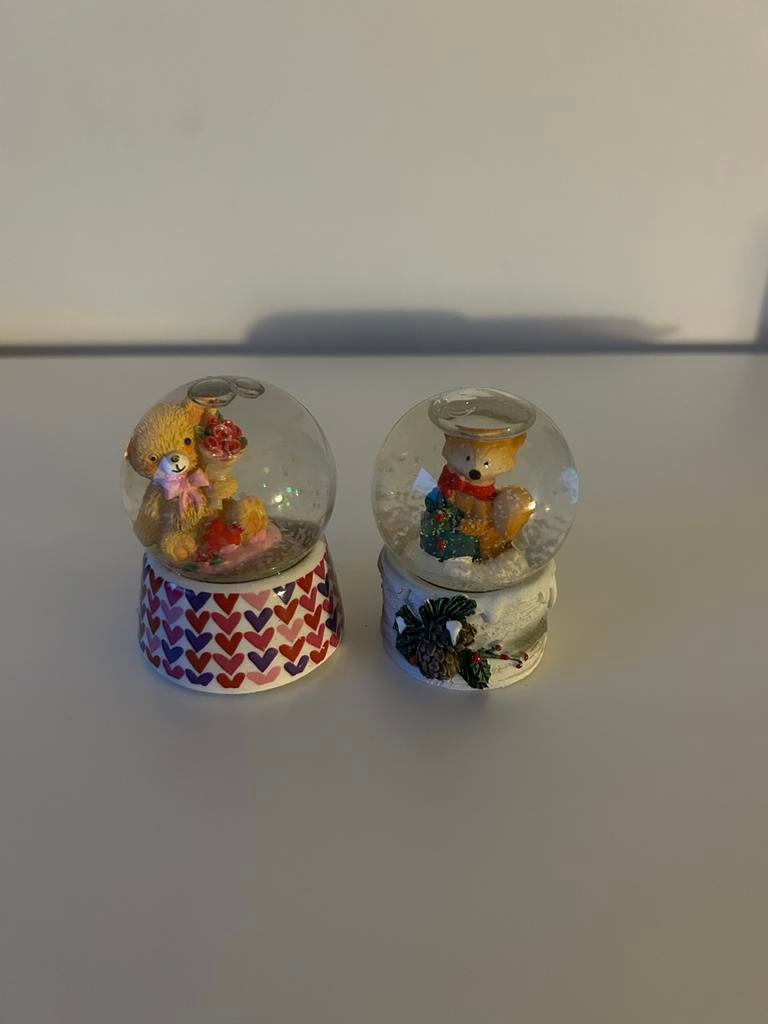 Set van 2 sneeuwbollen - Beertje en Vos, Ophalen of Verzenden, Zo goed als nieuw