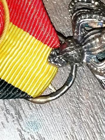 Zilveren medaille?  beschikbaar voor biedingen