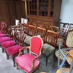 Heeeeeel veeeel antieke stoelen, Ophalen