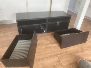 Besta kast compleet