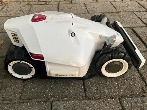 Robotmaaier Mammotion Luba AWD 5000 tot max. 5000 m2 maaien, Tuin en Terras, Robotmaaiers, Gebruikt, Meer dan 25 cm, Met regensensor