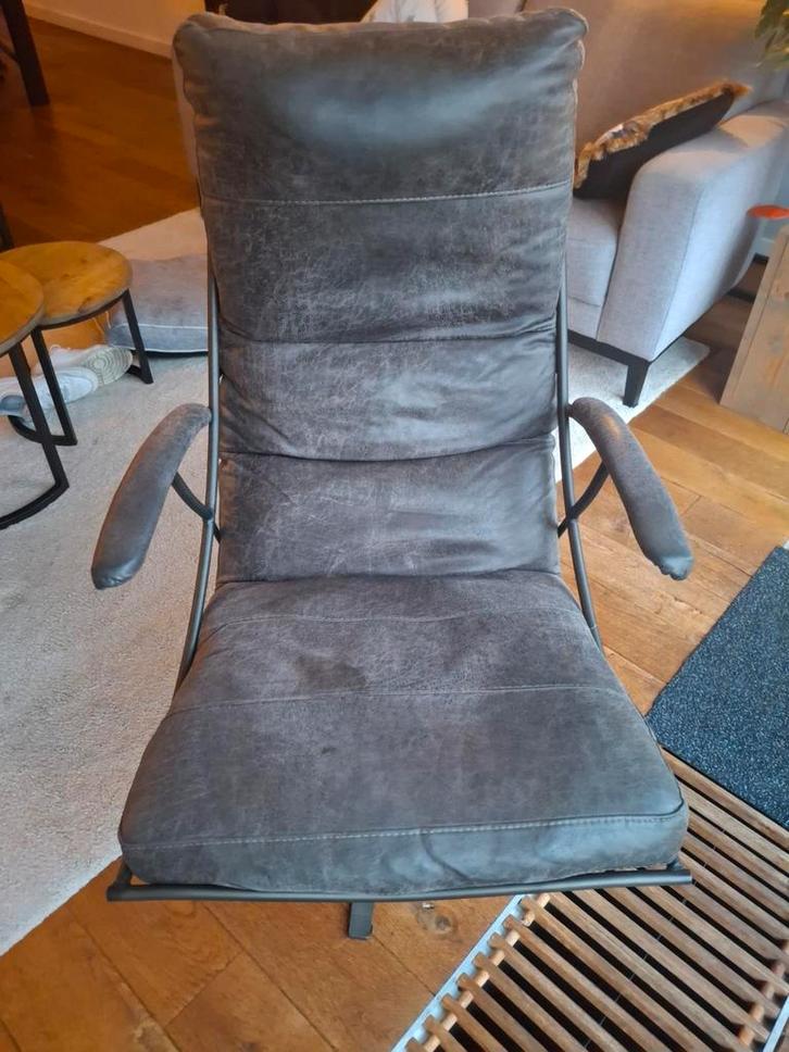 Tiberius Draai Fauteuil , kleur grijs/bruin, leder, Huis en Inrichting, Fauteuils, Ophalen
