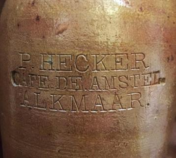 Alkmaar Cafe De Amstel P Hecker kruik jenever ? bodemvondst  beschikbaar voor biedingen