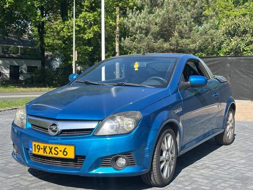Opel Tigra TwinTop 1.8-16V Enjoy/Airco/Cabrio/Stoelverwarmin, Auto's, Opel, Bedrijf, Te koop, Tigra, ABS, Airbags, Centrale vergrendeling