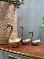 Vintage messing zwanen - set van drie, Verzamelen, Beelden en Beeldjes, Ophalen of Verzenden, Zo goed als nieuw, Dier