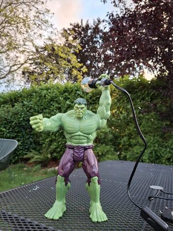 Unieke Handgemaakte upcycled Hulk lamp – stoer en sfeervol! beschikbaar voor biedingen