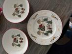 Bordje en twee schaaltjes Wedgwood windsor christmas (kerst), Huis en Inrichting, Keuken | Servies, Ophalen of Verzenden, Zo goed als nieuw