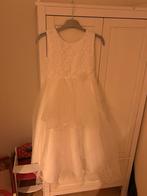 Mooie bruidsmeisjesjurk met vestje, Wit, Zo goed als nieuw, Knielengte, Ophalen