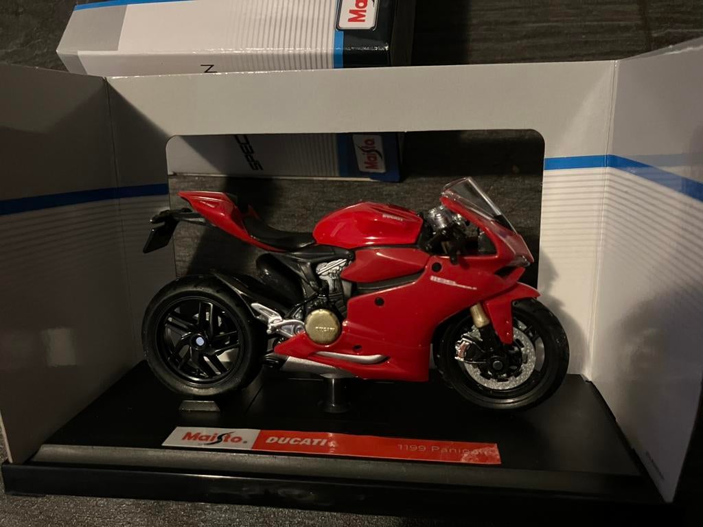 Ducati Panigale schaalmodel 1:18, Ophalen of Verzenden, Zo goed als nieuw, Auto