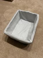 Grijze rieten mand met stoffen voering, Huis en Inrichting, Ophalen, Mand, Zo goed als nieuw, Riet