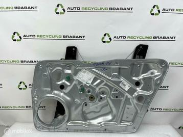 Raammechaniek Rechts Voor Volkswagen Tiguan 5N0837462 beschikbaar voor biedingen