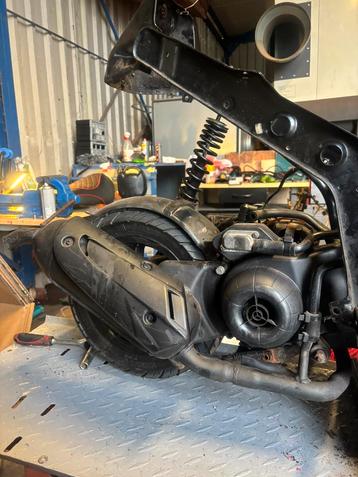 Piaggio zip 2takt 50cc blok. C25 beschikbaar voor biedingen