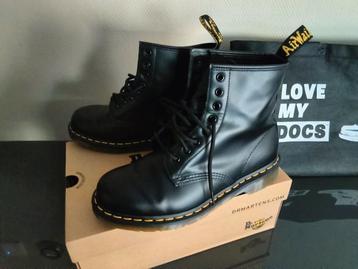 Splinter nieuwe bon aanwezig Dr.Martens Zwarte Maat 41 zwart beschikbaar voor biedingen