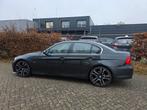 BMW 3-Serie 2.5 I 325 2005 Zwart, Auto's, BMW, 745 kg, Zwart, 2497 cc, Zwart