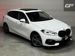 BMW 1-serie 118i Sport Pano Virtual Carplay Sfeer Cruise NAP, 65 €/maand, Achterwielaandrijving, Gebruikt, Met garantie (alle)