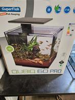 Qubic 60 pro aquarium, Dieren en Toebehoren, Vissen | Aquaria en Toebehoren, Ophalen, Gebruikt, Leeg aquarium