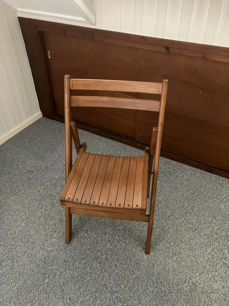 Gebruikte houten klapstoel - handig en compact, Ophalen, Gebruikt, Bruin, Eén