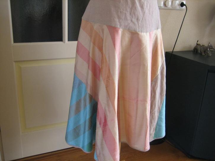 Prachtige Nieuwe aparte zijden/linnen rok v. Oilily mt 42, Kleding | Dames, Rokken, Nieuw, Maat 42/44 (L), Overige kleuren, Onder de knie