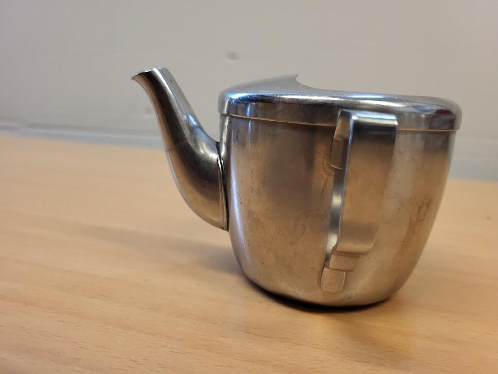 Beker met tuit no 2. Rvs.             Helpt je ouder!, Ophalen of Verzenden, Gebruikt