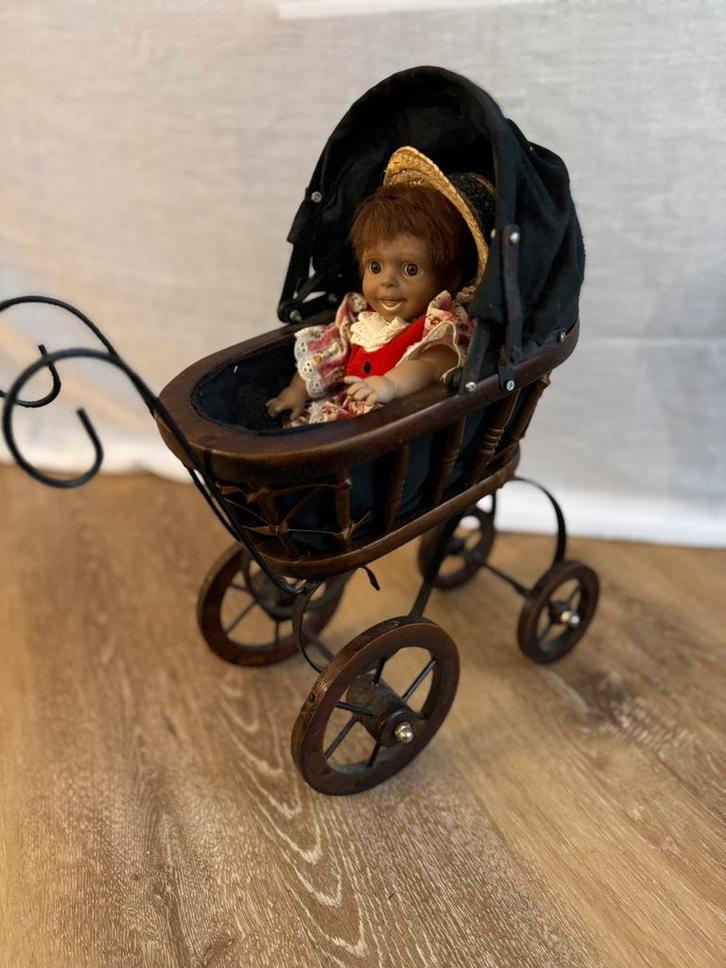 Antieke kinderwagen met vintage SIMBA pop, Antiek en Kunst, Antiek | Speelgoed, Ophalen of Verzenden