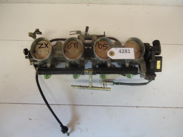 ZX6R 2005 - 2006 Kawasaki Injectorbody D1-16338, Motoren, Accessoires | Overige